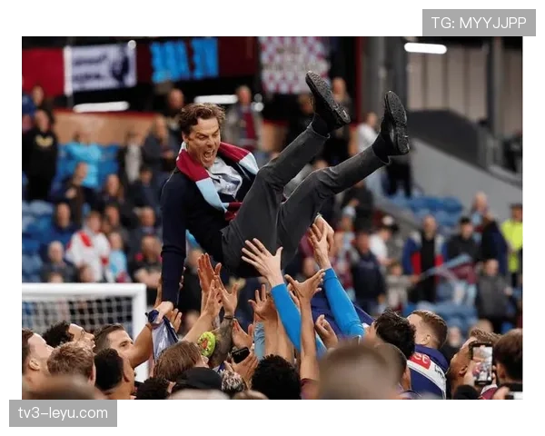 肖恩·戴奇重返英超执掌伯恩利，新赛季挑战与机遇并存