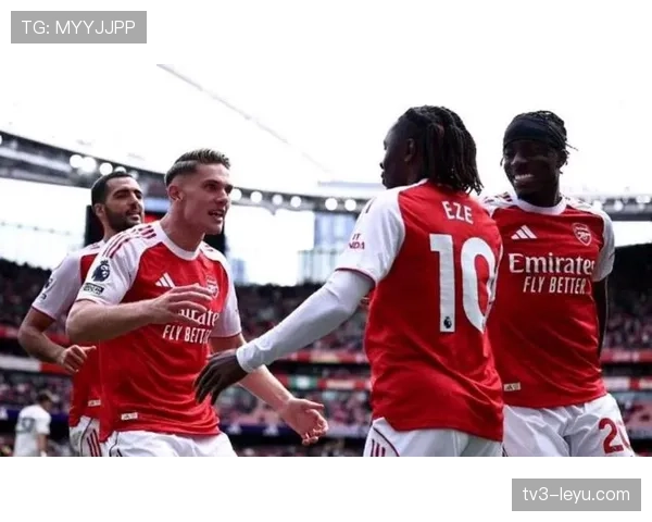 特拉维斯英超赛季表现稳健,助力球队竞争力显著提升