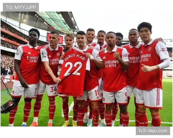 阿森纳中场展现稳定组织能力，助球队持续保持英超前列